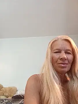 Snapshot of ViktoriaSexi1 chatting on 7, 6, 2026 ViktoriaSexi1 online show from 7, 6, 2026