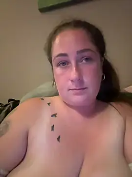 Snapshot of CurvyCatx chatting on 23, 7, 2026 CurvyCatx online show from 23, 7, 2026