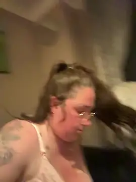 CurvyCatx online show from 15, 5, 2026