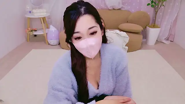 Snapshot of YURIKAsan_ chatting on 1, 4, 2026 YURIKAsan online show from 1, 4, 2026
