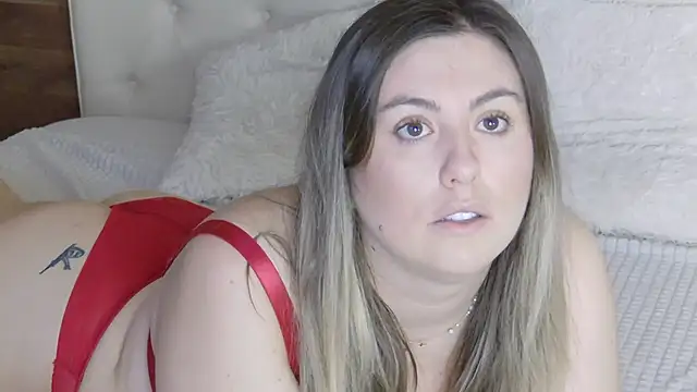 AnastasiaHart online show from 15, 4, 2026