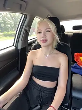 KissAurora  online show from 6, 3, 2026