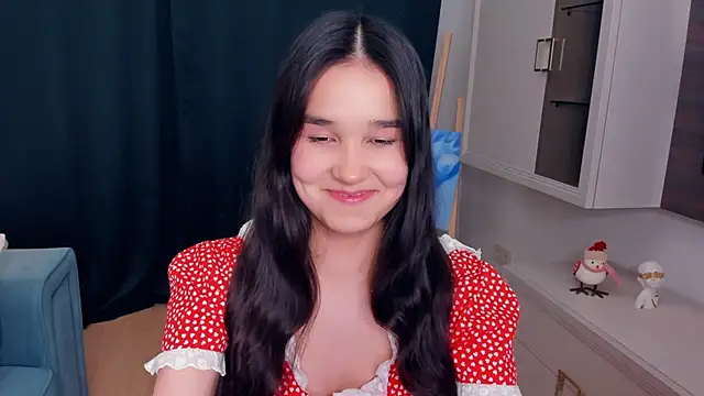 ShawtyCelina online show from 15, 4, 2026