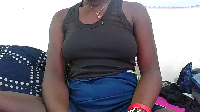 Snapshot of simphiwe23 chatting on 18, 7, 2026 simphiwe23 online show from 18, 7, 2026