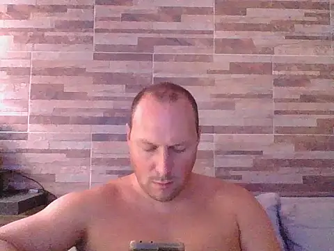 lustonfan online show from 11, 3, 2026