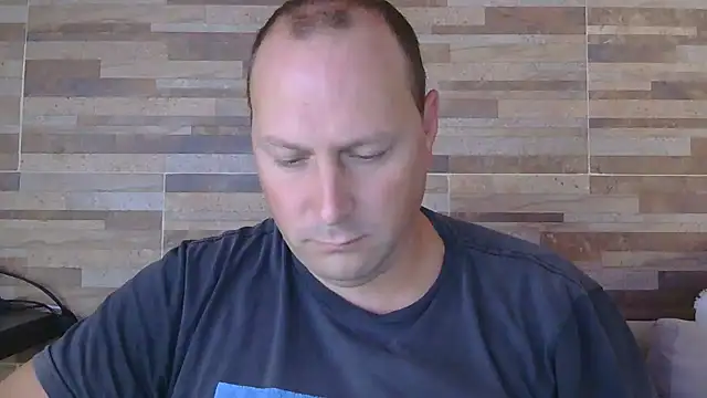 lustonfan online show from 9, 4, 2026