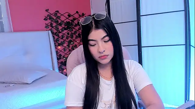 HannaLee333 online show from 1, 4, 2026