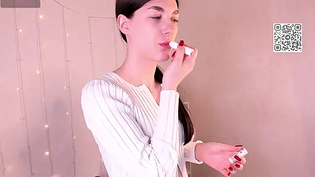 LunaRossaa online show from 21, 4, 2026