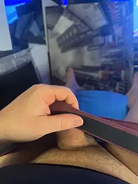 MatthewEmme2121 online show from 7, 4, 2026