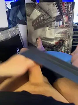 MatthewEmme2121 online show from 23, 3, 2026