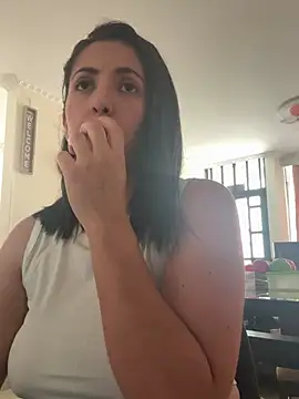 SamanthaWalker  online show from 18, 4, 2026