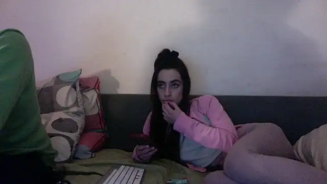 chiara-mario online show from 11, 4, 2026