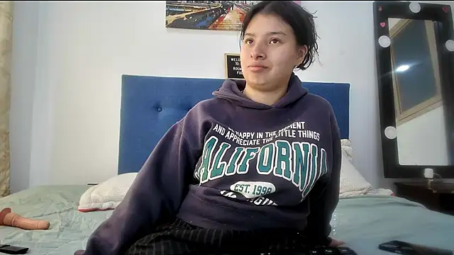 Snapshot of HIMAWARY_SOIN5 chatting on 28, 4, 2026 HIMAWARY SOIN5 online show from 28, 4, 2026