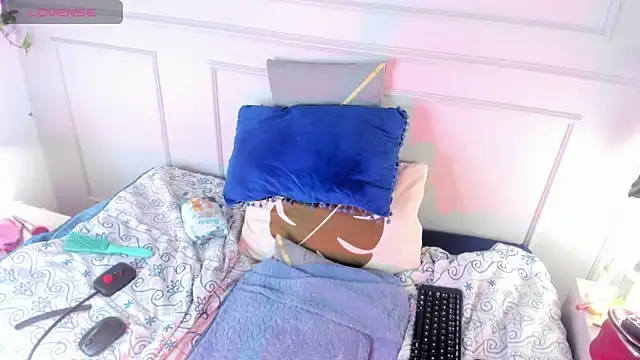 Candyy rose  online show from 11, 4, 2026