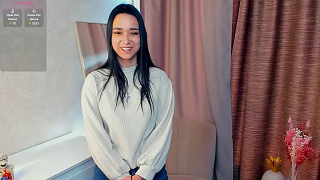 XeniaRoehl online show from 7, 3, 2026