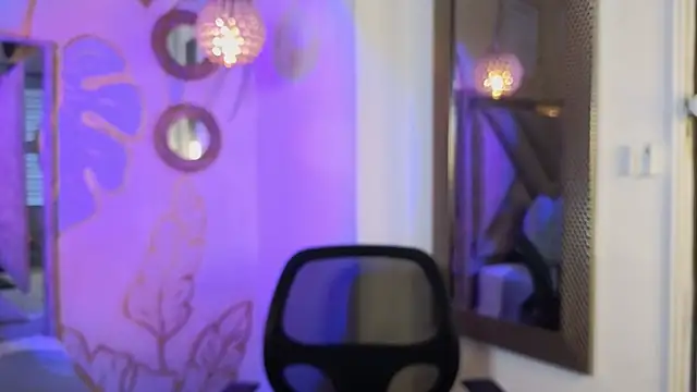 Tinocrow online show from 14, 4, 2026