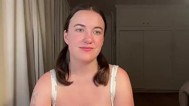 Snapshot of summerxo chatting on 3, 6, 2026 summerxo online show from 3, 6, 2026