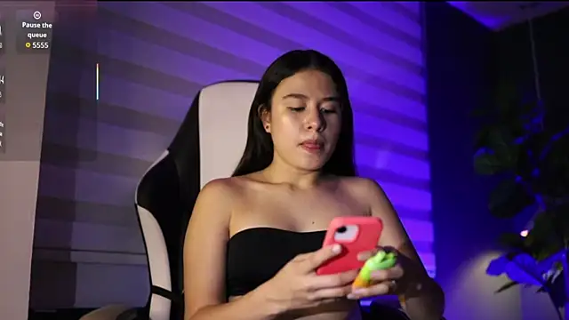 Snapshot of Danaa_Rousee_ chatting on 12, 5, 2026 Danaa Rousee online show from 12, 5, 2026