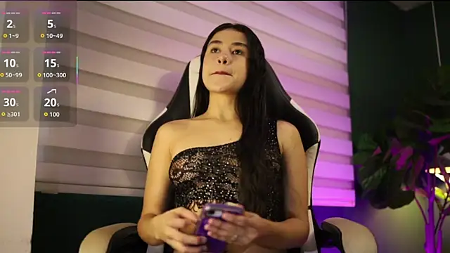 Danaa Rousee  online show from 8, 4, 2026