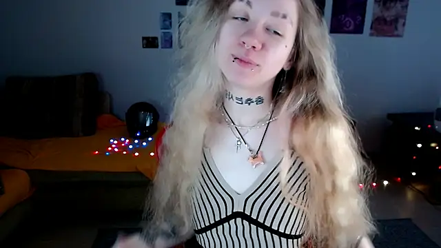 Snapshot of Nica_Kawaii chatting on 6, 5, 2026 Nica Kawaii online show from 6, 5, 2026