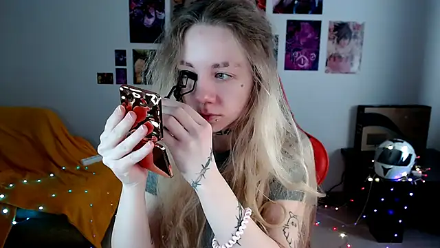 Nica Kawaii online show from 10, 4, 2026