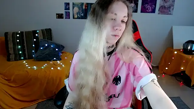 Snapshot of Nica_Kawaii chatting on 8, 6, 2026 Nica Kawaii online show from 8, 6, 2026