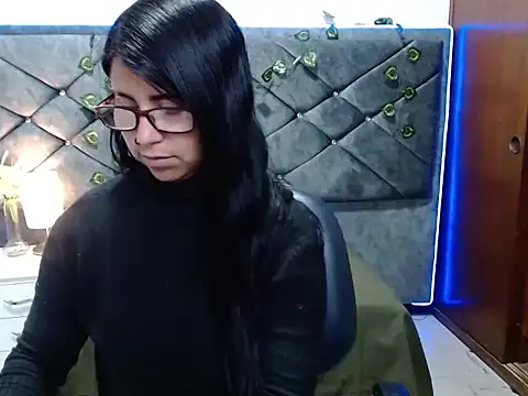 Snapshot of Alisha_Gamskar13 chatting on 4, 5, 2026 Alisha Gamskar13 online show from 4, 5, 2026
