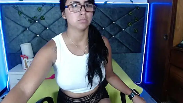 Alisha Gamskar13 online show from 15, 4, 2026