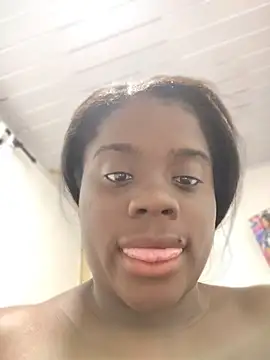 YourLiaa  online show from 27, 3, 2026