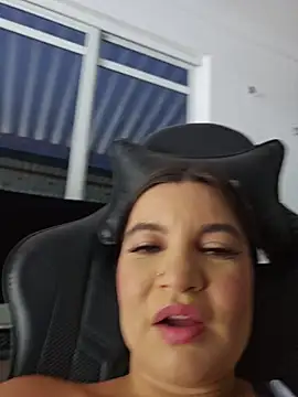 Snapshot of Pretty_Julieta chatting on 16, 7, 2026 Pretty Julieta online show from 16, 7, 2026