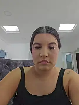 Snapshot of Pretty_Julieta chatting on 10, 7, 2026 Pretty Julieta online show from 10, 7, 2026
