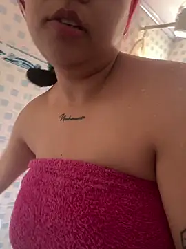 nahomy05 online show from 6, 3, 2026