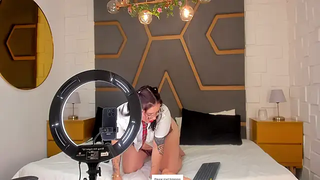 juana valkiria online show from 24, 4, 2026