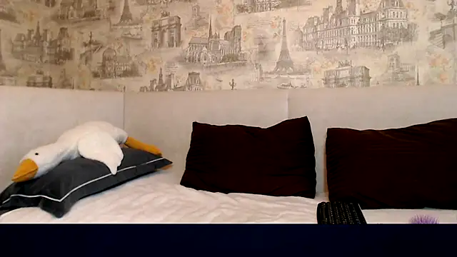 PrettyTayaOne online show from 13, 3, 2026