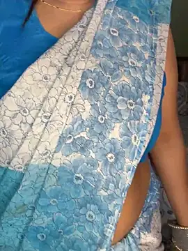 Snapshot of your_bhabhi_love chatting on 9, 5, 2026 your bhabhi love online show from 9, 5, 2026