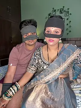 Snapshot of your_bhabhi_love chatting on 18, 6, 2026 your bhabhi love online show from 18, 6, 2026