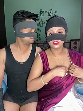 Snapshot of your_bhabhi_love chatting on 20, 5, 2026 your bhabhi love online show from 20, 5, 2026