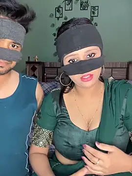 Snapshot of your_bhabhi_love chatting on 23, 5, 2026 your bhabhi love online show from 23, 5, 2026