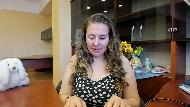 Nionelly online show from 5, 4, 2026