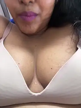 Snapshot of munni-munni6767 chatting on 18, 5, 2026 munni-munni6767 online show from 18, 5, 2026