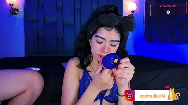 Snapshot of Zoe_Axel1 chatting on 22, 5, 2026 Zoe Axel1 online show from 22, 5, 2026