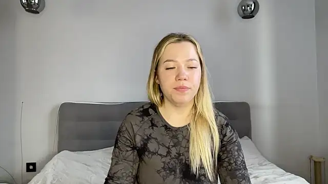 alyrasun online show from 12, 3, 2026