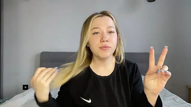 alyrasun online show from 15, 3, 2026