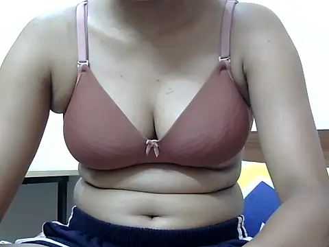 Snapshot of kAVYA_05 chatting on 22, 7, 2026 kAVYA 05 online show from 22, 7, 2026