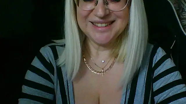 LianaSweetX online show from 24, 3, 2026