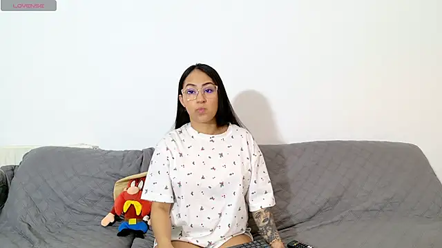 vanessaadol online show from 4, 5, 2026