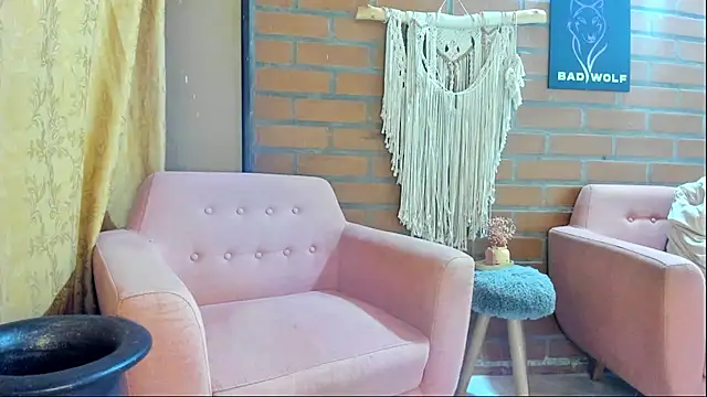 Badwolf818  online show from 6, 4, 2026