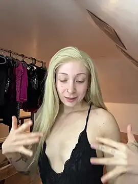 Snapshot of localdivinediva chatting on 13, 3, 2026 localdivinediva online show from 13, 3, 2026