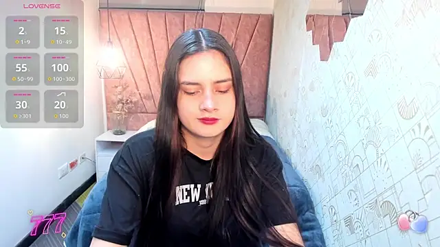 Zoe  Taylor   online show from 30, 3, 2026