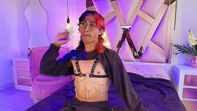 OliverTwink nom online show from 9, 3, 2026